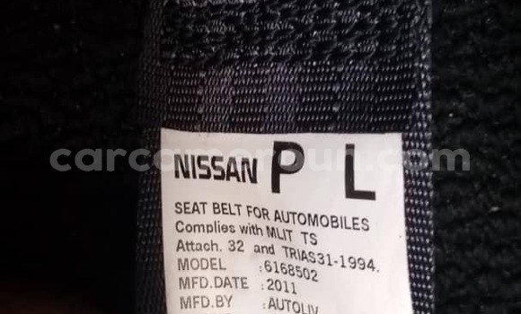 Sayi Na hannu Nissan Juke Azurfa Mota in Douala a Ƙasar Kamaru Sayi Na hannu Nissan Juke Azurfa Mota in Douala a Ƙasar Kamaru