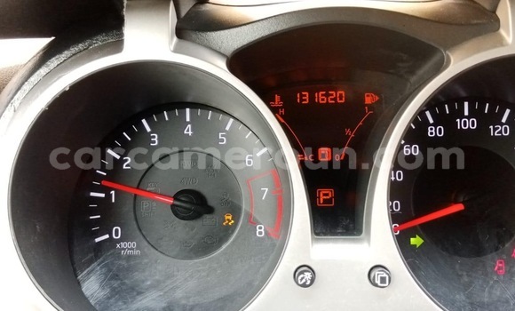 Sayi Na hannu Nissan Juke Azurfa Mota in Douala a Ƙasar Kamaru Sayi Na hannu Nissan Juke Azurfa Mota in Douala a Ƙasar Kamaru
