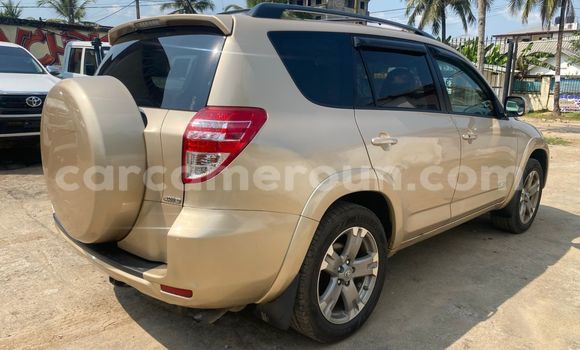 Acheter Occasion Voiture Toyota RAV4 Beige à Douala, Littoral Cameroon Acheter Occasion Voiture Toyota RAV4 Beige à Douala, Littoral Cameroon