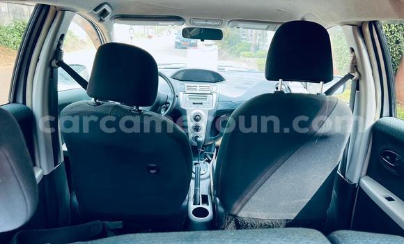 Acheter Occasion Voiture Toyota Vitz Gris à Yaoundé, Central Cameroon Acheter Occasion Voiture Toyota Vitz Gris à Yaoundé, Central Cameroon