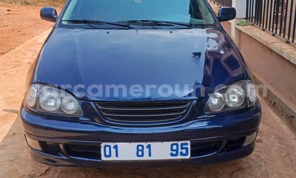 Sayi Na hannu Toyota Avensis Blue Mota in Yaounde a Babban Kamaru