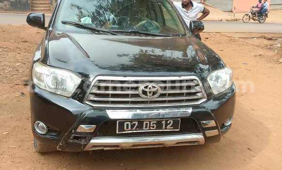 Buy Used Toyota Highlander Black Car in Yaounde in Central Cameroon