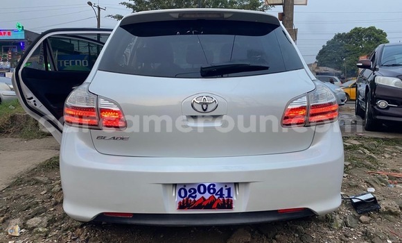 Acheter Neuf Voiture Toyota Blade Blanc à Douala, Littoral Cameroon Acheter Neuf Voiture Toyota Blade Blanc à Douala, Littoral Cameroon