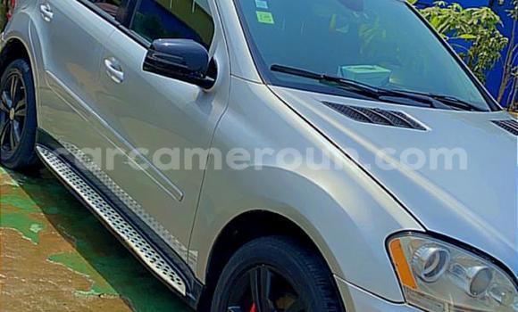 Acheter Occasion Voiture Mercedes‒Benz ML–Class Gris à Douala, Littoral Cameroon Acheter Occasion Voiture Mercedes‒Benz ML–Class Gris à Douala, Littoral Cameroon