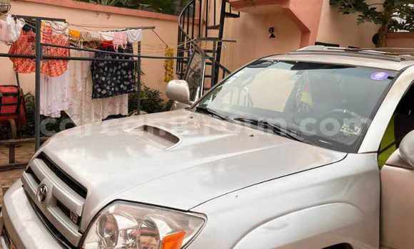 Acheter Occasion Voiture Toyota 4Runner Gris à Yaoundé, Central Cameroon Acheter Occasion Voiture Toyota 4Runner Gris à Yaoundé, Central Cameroon