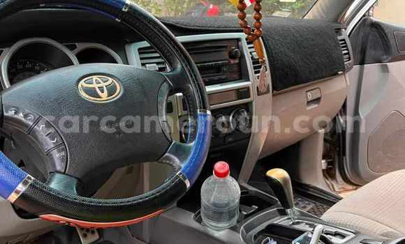 Acheter Occasion Voiture Toyota 4Runner Gris à Yaoundé, Central Cameroon Acheter Occasion Voiture Toyota 4Runner Gris à Yaoundé, Central Cameroon