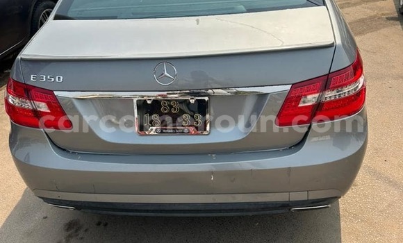 Acheter Occasion Voiture Mercedes‒Benz E–Class Autre à Douala, Littoral Cameroon Acheter Occasion Voiture Mercedes‒Benz E–Class Autre à Douala, Littoral Cameroon