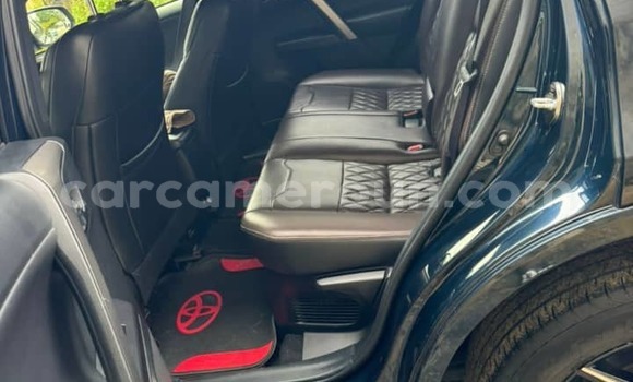 Acheter Occasion Voiture Toyota RAV4 Noir à Douala, Littoral Cameroon Acheter Occasion Voiture Toyota RAV4 Noir à Douala, Littoral Cameroon