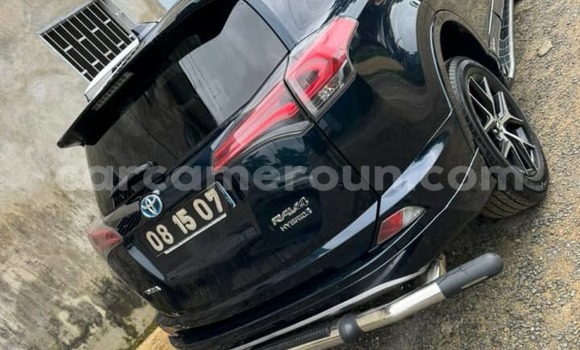 Acheter Occasion Voiture Toyota RAV4 Noir à Douala, Littoral Cameroon Acheter Occasion Voiture Toyota RAV4 Noir à Douala, Littoral Cameroon