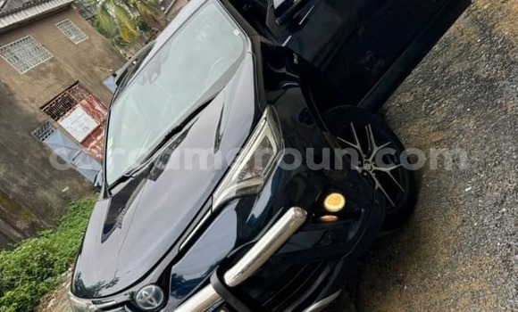 Acheter Occasion Voiture Toyota RAV4 Noir à Douala, Littoral Cameroon Acheter Occasion Voiture Toyota RAV4 Noir à Douala, Littoral Cameroon