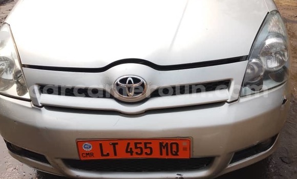 Acheter Occasion Voiture Toyota Corolla Verso Gris à Douala, Littoral Cameroon