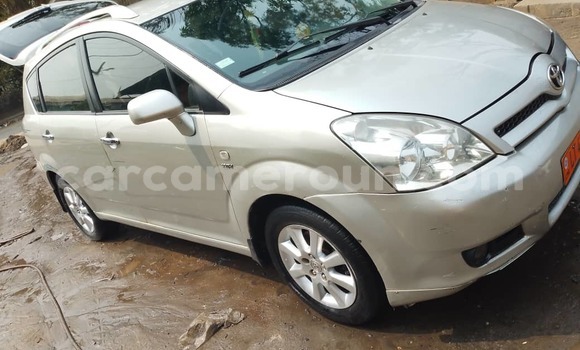 Buy Used Toyota Corolla Verso Silver Car in Douala in Littoral Cameroon Buy Used Toyota Corolla Verso Silver Car in Douala in Littoral Cameroon