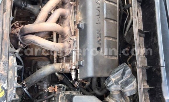 Acheter Occasion Voiture Toyota Matrix Rouge à Yaoundé, Central Cameroon Acheter Occasion Voiture Toyota Matrix Rouge à Yaoundé, Central Cameroon