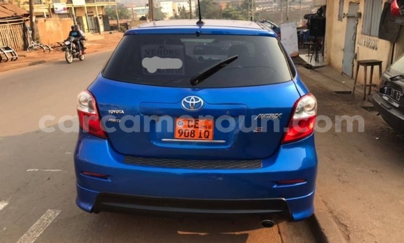 Acheter Occasion Voiture Toyota Matrix Rouge à Yaoundé, Central Cameroon Acheter Occasion Voiture Toyota Matrix Rouge à Yaoundé, Central Cameroon