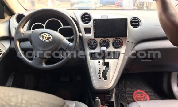 Acheter Occasion Voiture Toyota Matrix Rouge à Yaoundé, Central Cameroon Acheter Occasion Voiture Toyota Matrix Rouge à Yaoundé, Central Cameroon