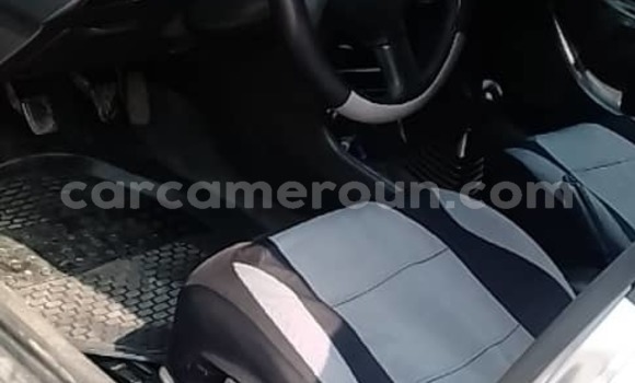 Acheter Occasion Voiture Toyota Corolla Gris à Douala, Littoral Cameroon Acheter Occasion Voiture Toyota Corolla Gris à Douala, Littoral Cameroon