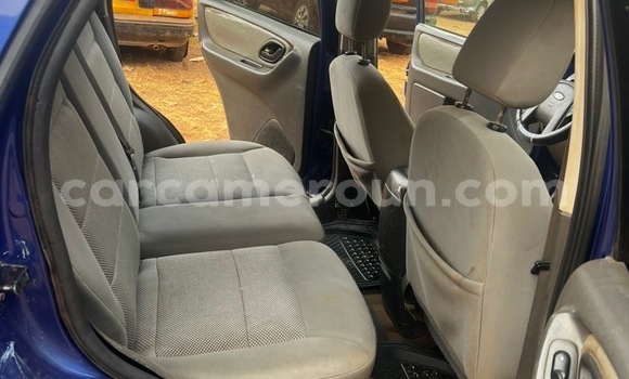 Acheter Occasion Voiture Ford Escape Bleu à Yaoundé, Central Cameroon Acheter Occasion Voiture Ford Escape Bleu à Yaoundé, Central Cameroon