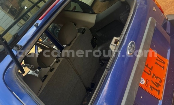 Acheter Occasion Voiture Ford Escape Bleu à Yaoundé, Central Cameroon Acheter Occasion Voiture Ford Escape Bleu à Yaoundé, Central Cameroon