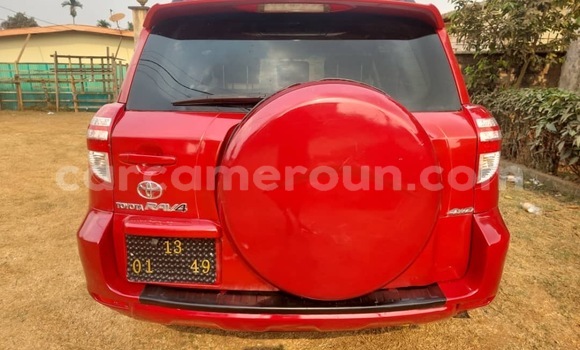 Acheter Occasion Voiture Toyota RAV4 Rouge à Yaoundé, Central Cameroon Acheter Occasion Voiture Toyota RAV4 Rouge à Yaoundé, Central Cameroon