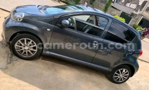 Acheter Occasion Voiture Toyota Aygo Gris à Mbalmayo, Central Cameroon