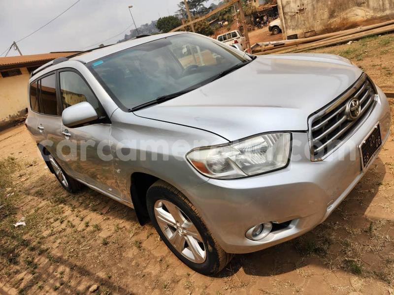 Big with watermark toyota highlander central cameroon yaounde 17523