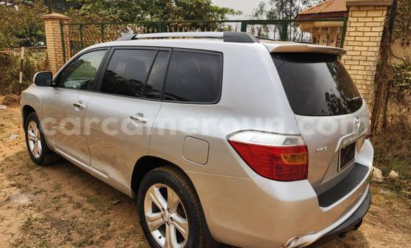 Buy Used Toyota Highlander Silver Car in Yaounde in Central Cameroon Buy Used Toyota Highlander Silver Car in Yaounde in Central Cameroon