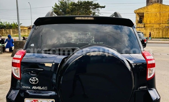 Acheter Occasion Voiture Toyota RAV4 Noir à Douala, Littoral Cameroon Acheter Occasion Voiture Toyota RAV4 Noir à Douala, Littoral Cameroon
