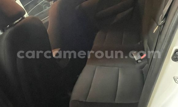 Acheter Occasion Voiture Hyundai Elantra Blanc à Douala, Littoral Cameroon Acheter Occasion Voiture Hyundai Elantra Blanc à Douala, Littoral Cameroon