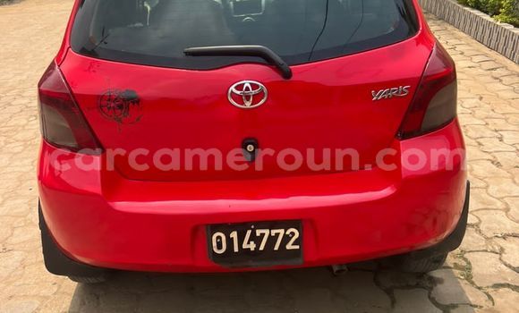 Sayi Na hannu Toyota Yaris Red Mota in Douala a Ƙasar Kamaru Sayi Na hannu Toyota Yaris Red Mota in Douala a Ƙasar Kamaru