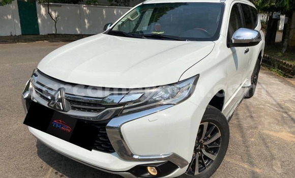 Acheter Occasion Voiture Mitsubishi Montero Sport Blanc à Douala, Littoral Cameroon Acheter Occasion Voiture Mitsubishi Montero Sport Blanc à Douala, Littoral Cameroon