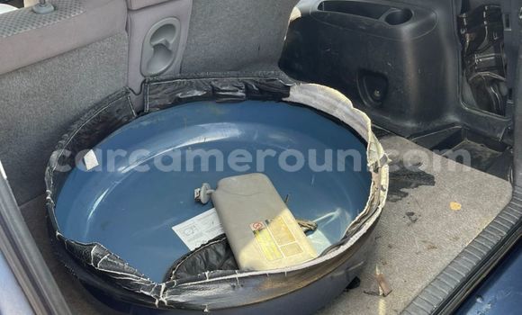 Acheter Occasion Voiture Toyota RAV4 Bleu à Douala, Littoral Cameroon Acheter Occasion Voiture Toyota RAV4 Bleu à Douala, Littoral Cameroon