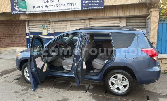 Acheter Occasion Voiture Toyota RAV4 Bleu à Douala, Littoral Cameroon Acheter Occasion Voiture Toyota RAV4 Bleu à Douala, Littoral Cameroon