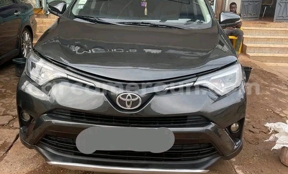 Acheter Occasion Voiture Toyota RAV4 Noir à Douala, Littoral Cameroon