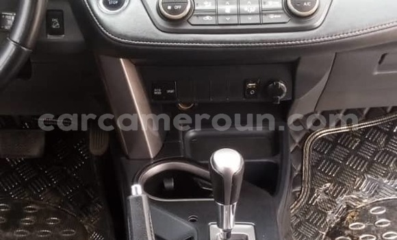 Acheter Occasion Voiture Toyota RAV4 Noir à Douala, Littoral Cameroon Acheter Occasion Voiture Toyota RAV4 Noir à Douala, Littoral Cameroon