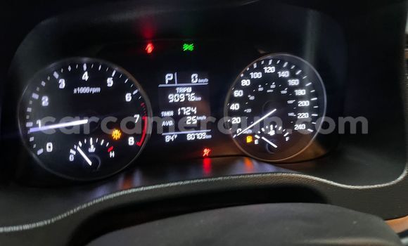 Buy Used Hyundai Elantra White Car in Douala in Littoral Cameroon Buy Used Hyundai Elantra White Car in Douala in Littoral Cameroon