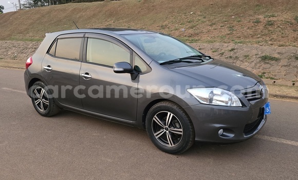 Acheter Occasion Voiture Toyota Auris Noir à Yaoundé, Central Cameroon Acheter Occasion Voiture Toyota Auris Noir à Yaoundé, Central Cameroon