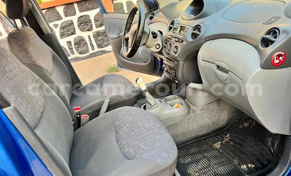 Sayi Na hannu Toyota Yaris Blue Mota in Yaounde a Babban Kamaru Sayi Na hannu Toyota Yaris Blue Mota in Yaounde a Babban Kamaru
