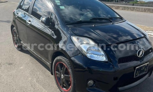 Sayi Na hannu Toyota Vitz Black Mota in Douala a Ƙasar Kamaru Sayi Na hannu Toyota Vitz Black Mota in Douala a Ƙasar Kamaru