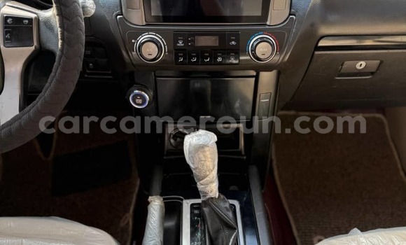 Sayi Imported Toyota Land Cruiser Prado White Mota in Yaounde a Babban Kamaru Sayi Imported Toyota Land Cruiser Prado White Mota in Yaounde a Babban Kamaru