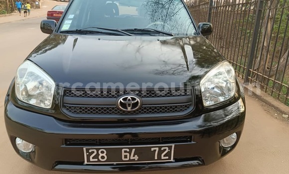 Sayi Na hannu Toyota RAV4 Black Mota in Yaounde a Babban Kamaru Sayi Na hannu Toyota RAV4 Black Mota in Yaounde a Babban Kamaru