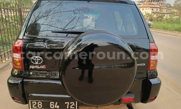 Sayi Na hannu Toyota RAV4 Black Mota in Yaounde a Babban Kamaru Sayi Na hannu Toyota RAV4 Black Mota in Yaounde a Babban Kamaru