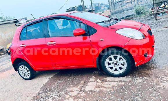 Sayi Na hannu Toyota Yaris Red Mota in Yaounde a Babban Kamaru Sayi Na hannu Toyota Yaris Red Mota in Yaounde a Babban Kamaru