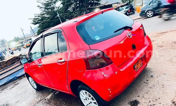 Sayi Na hannu Toyota Yaris Red Mota in Yaounde a Babban Kamaru Sayi Na hannu Toyota Yaris Red Mota in Yaounde a Babban Kamaru