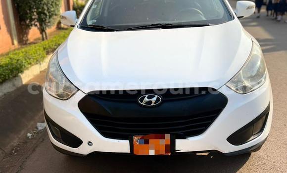 Sayi Na hannu Hyundai Tucson White Mota in Yaounde a Babban Kamaru Sayi Na hannu Hyundai Tucson White Mota in Yaounde a Babban Kamaru