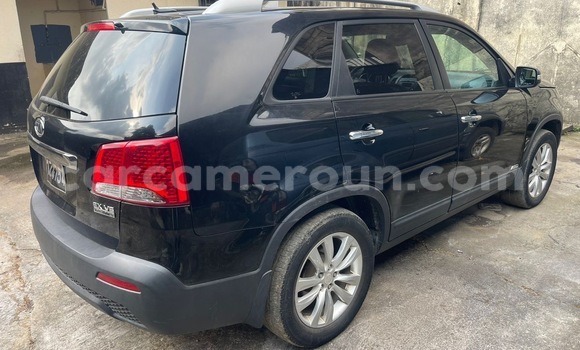 Sayi Na hannu Kia Sorento Black Mota in Douala a Ƙasar Kamaru Sayi Na hannu Kia Sorento Black Mota in Douala a Ƙasar Kamaru
