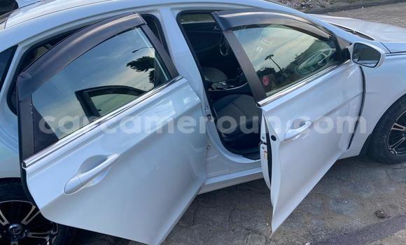 Acheter Occasion Voiture Hyundai Sonata Blanc à Douala, Littoral Cameroon Acheter Occasion Voiture Hyundai Sonata Blanc à Douala, Littoral Cameroon