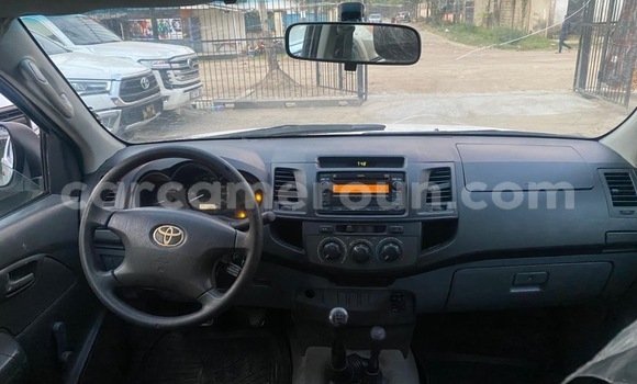 Acheter Occasion Voiture Toyota Hilux Blanc à Douala, Littoral Cameroon Acheter Occasion Voiture Toyota Hilux Blanc à Douala, Littoral Cameroon