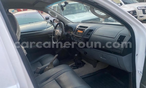 Acheter Occasion Voiture Toyota Hilux Blanc à Douala, Littoral Cameroon Acheter Occasion Voiture Toyota Hilux Blanc à Douala, Littoral Cameroon