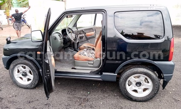 Acheter Neuf Voiture Suzuki Jimny Noir à Douala, Littoral Cameroon Acheter Neuf Voiture Suzuki Jimny Noir à Douala, Littoral Cameroon