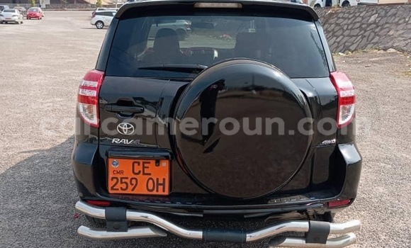 Sayi Na hannu Toyota RAV4 Black Mota in Yaounde a Babban Kamaru Sayi Na hannu Toyota RAV4 Black Mota in Yaounde a Babban Kamaru
